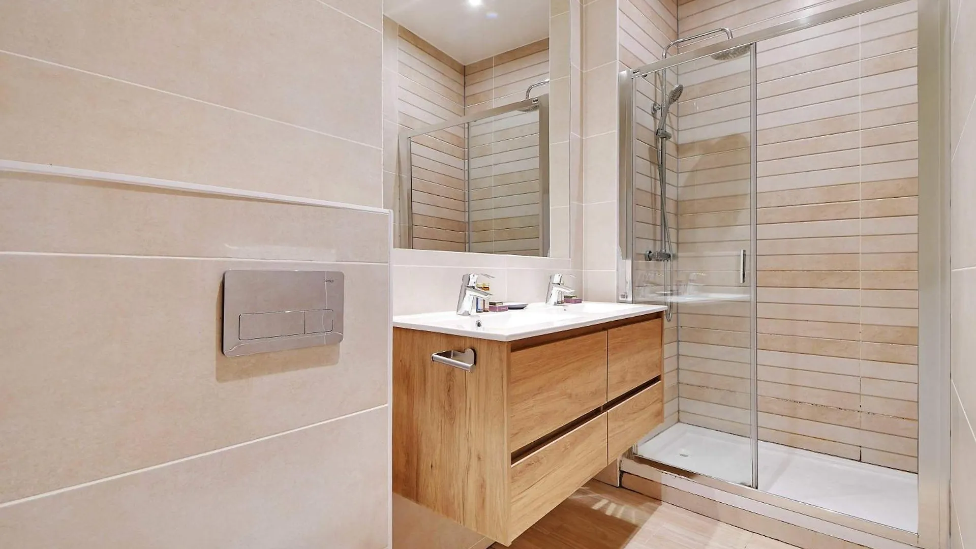 Wonderful Apartment - 2Br 8P - Aligre Paris França